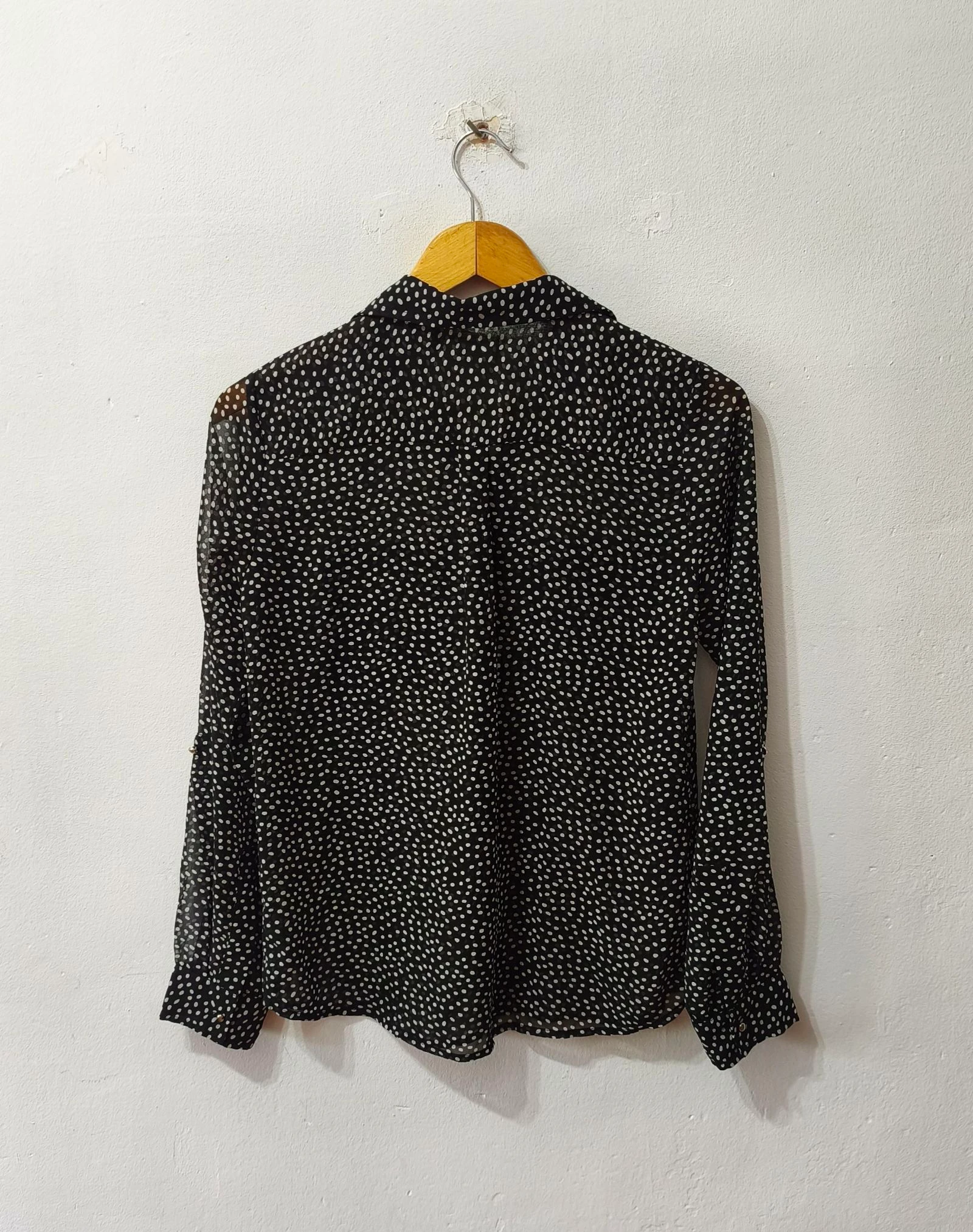 Camisa de lunares preta e branca Amichi mulher Talla S – photo 2